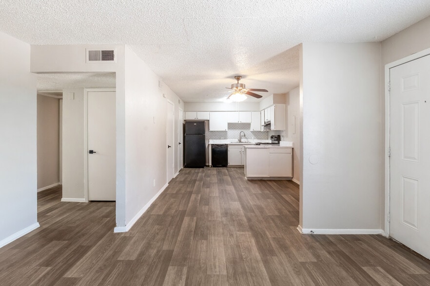 Primary Photo - Buena Vista Apartments