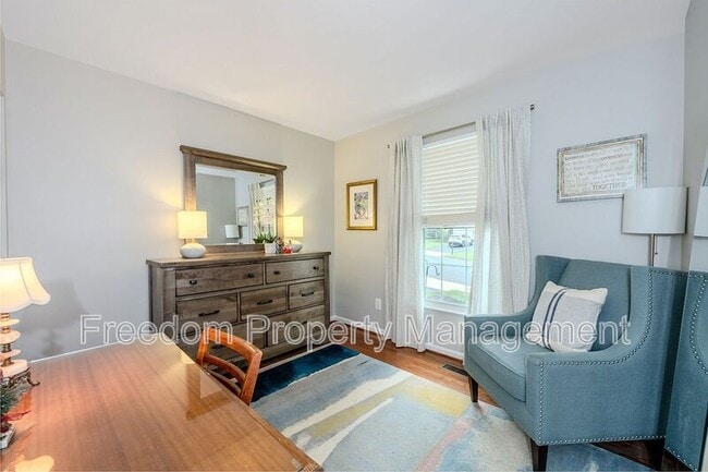 Building Photo - 9564 Basilwood Dr