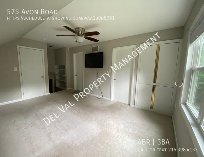 Building Photo - 575 Avon Rd