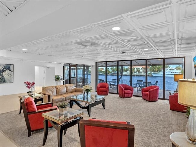 Building Photo - 5100 Dupont Blvd