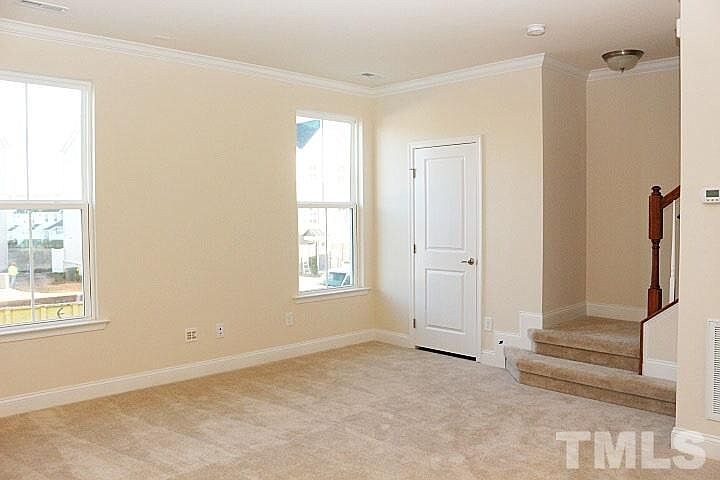 Building Photo - Room in Townhome on Suffield Way