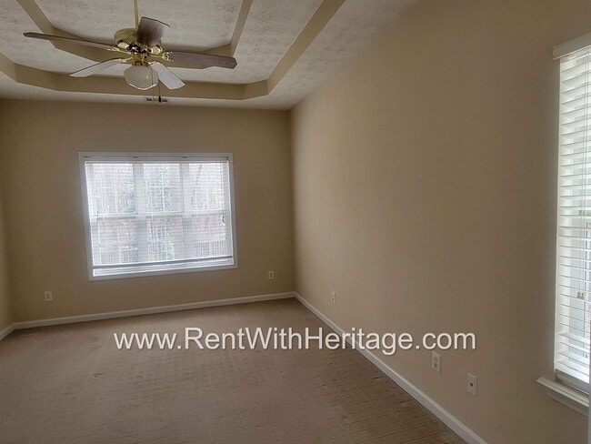 Building Photo - WOW!!...GORGEOUS HOME/HARDWOOD FLOORS/ UPGRADES GALLORE / SWIM - TENNIS