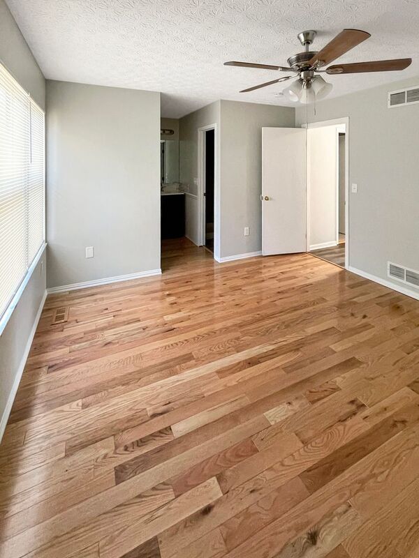 Building Photo - 2423 Rock Creek Ct