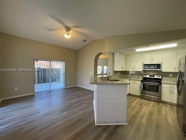 Building Photo - 5030 SW 154th Ct