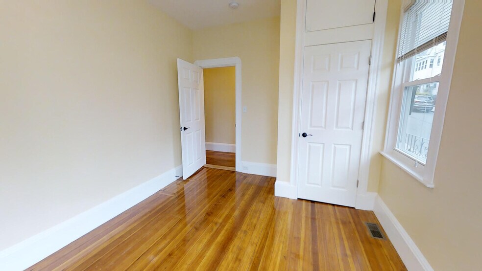 Building Photo - 48 Lowell St