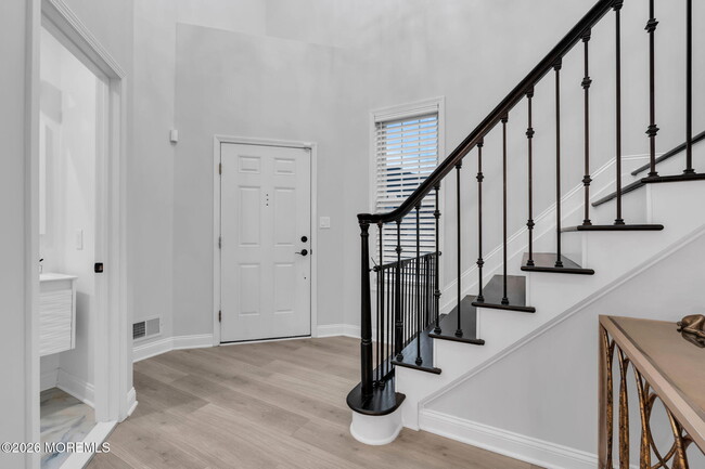 Building Photo - 37 Fells Dr