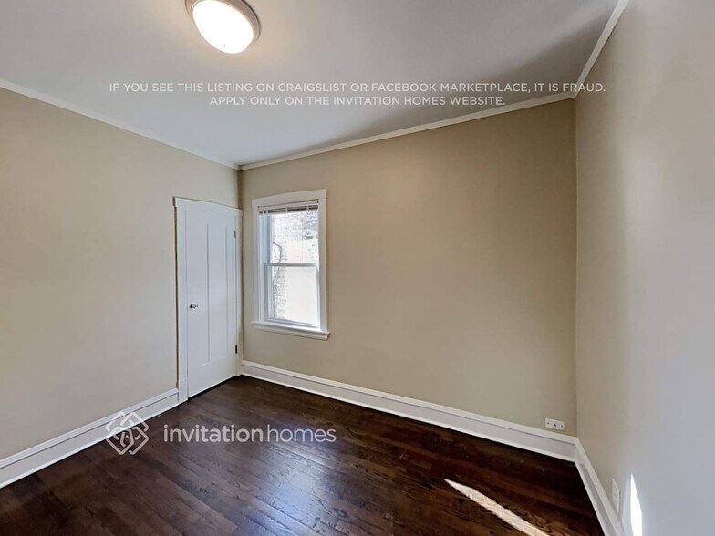 Building Photo - 5539 W Eddy St