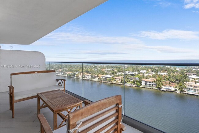 Building Photo - 19707 Turnberry Way