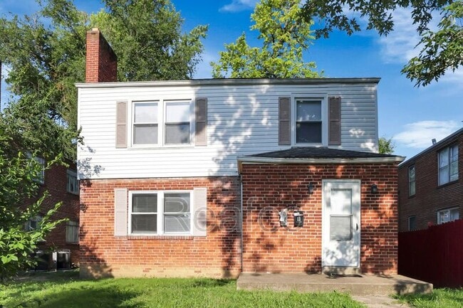 Primary Photo - 397 S Chase Ave