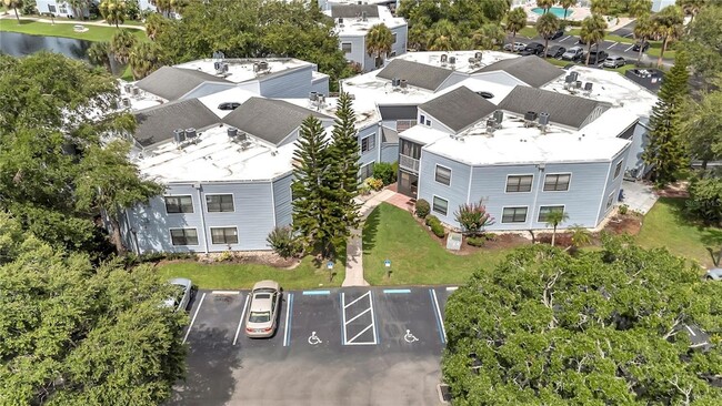 Building Photo - 3652 Southpointe Dr