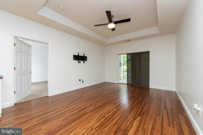 Building Photo - 244 Breeders Cup Dr