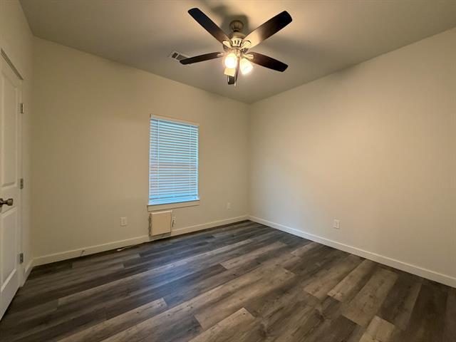 Building Photo - 405 N Andrews Ave