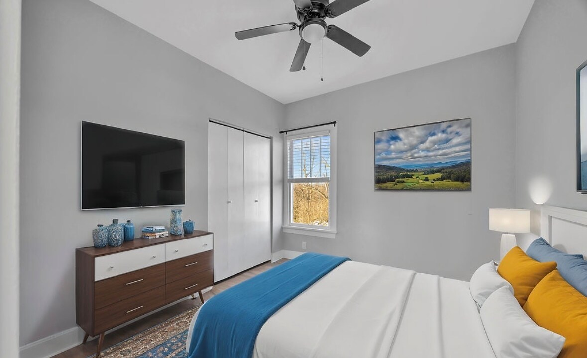 Building Photo - 1381 Old Oxford Rd