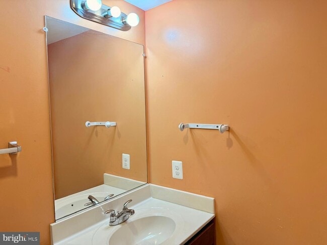 Building Photo - 5103 Whittington Ln