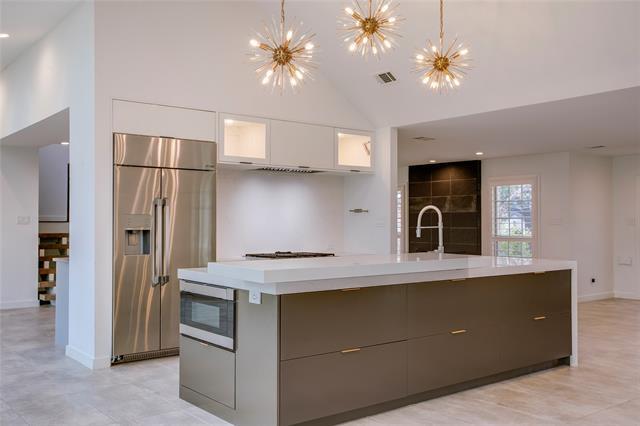 Building Photo - 2045 Marydale Rd