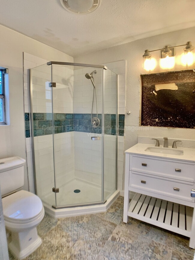 Building Photo - 1235 Virginia Dr