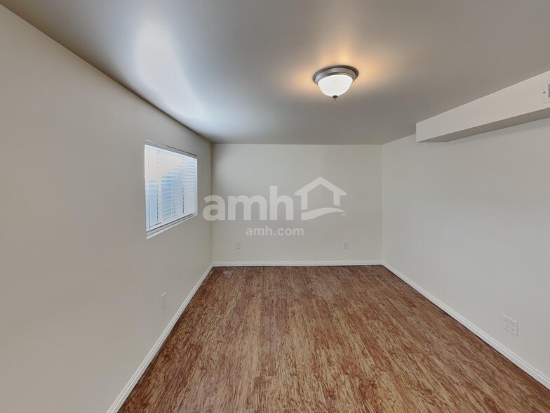 Building Photo - 8384 S Etude Dr