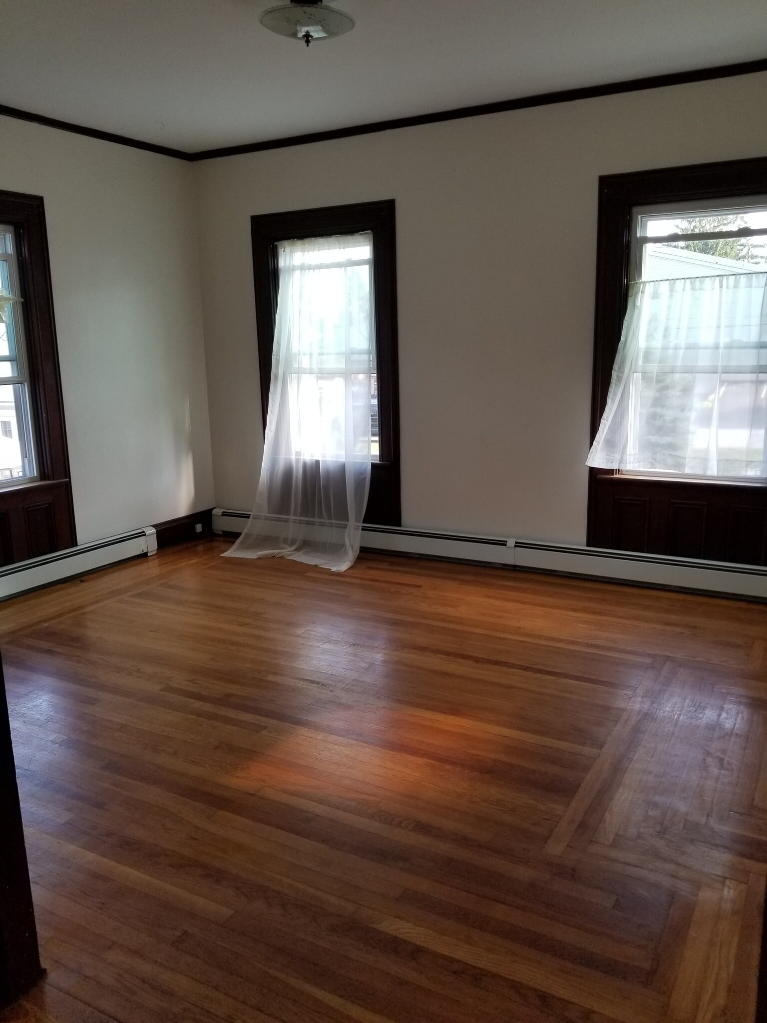 Front Room - 71 Gough Ave