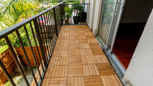 Patio - 6701 N Kendall Dr