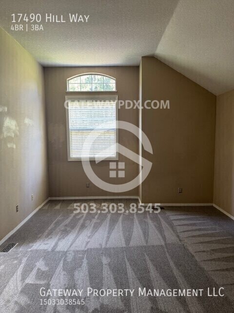 Building Photo - 17490 Hill Way