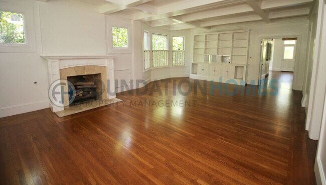 Building Photo - 115 Lagunitas Rd