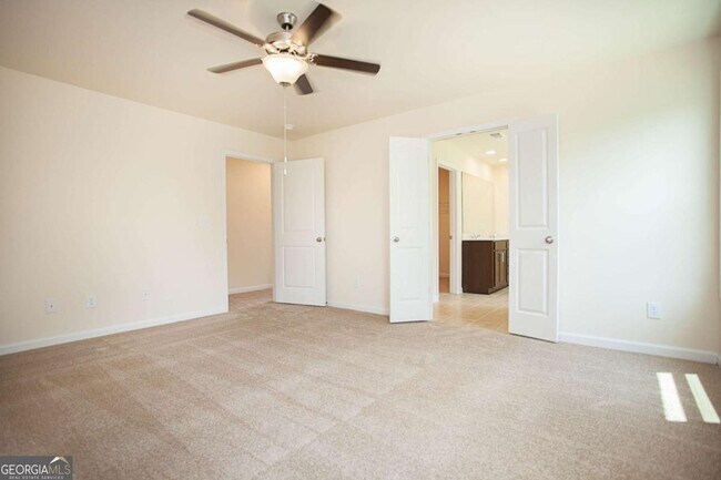 Building Photo - 4355 Almanor Cir
