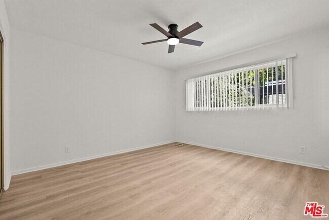 Building Photo - 628 Huntley Dr