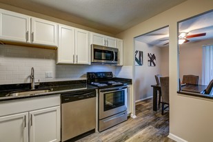 Kitchen - 6900 Lofts