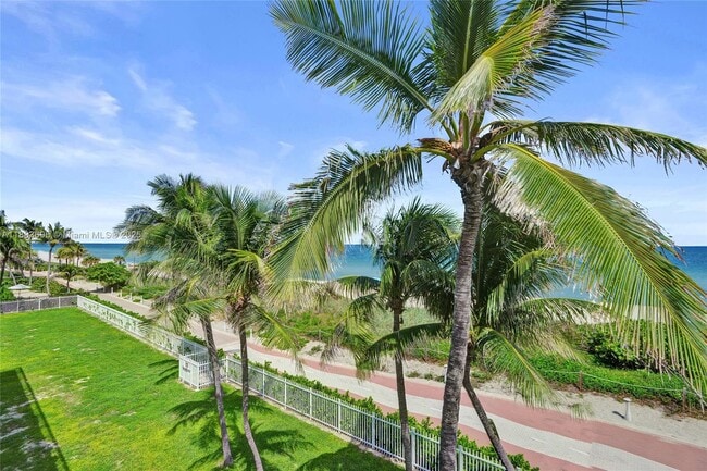Building Photo - 5401 Collins Ave