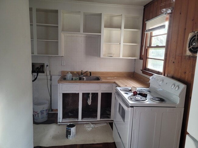 Building Photo - 1206 Wedemeyer Rd