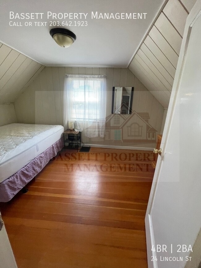 Building Photo - 24 Lincoln St