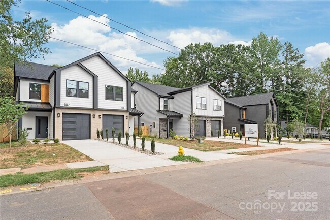 Building Photo - 2011 Wilson Ave