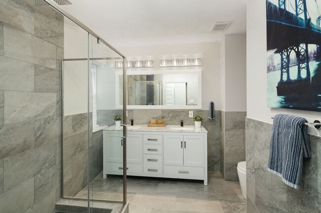 Building Photo - Modern Brewerytown Home