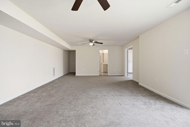 Building Photo - 950 Grouse Pointe Dr
