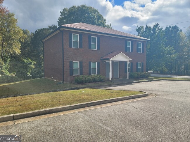 Building Photo - 160 2nd St