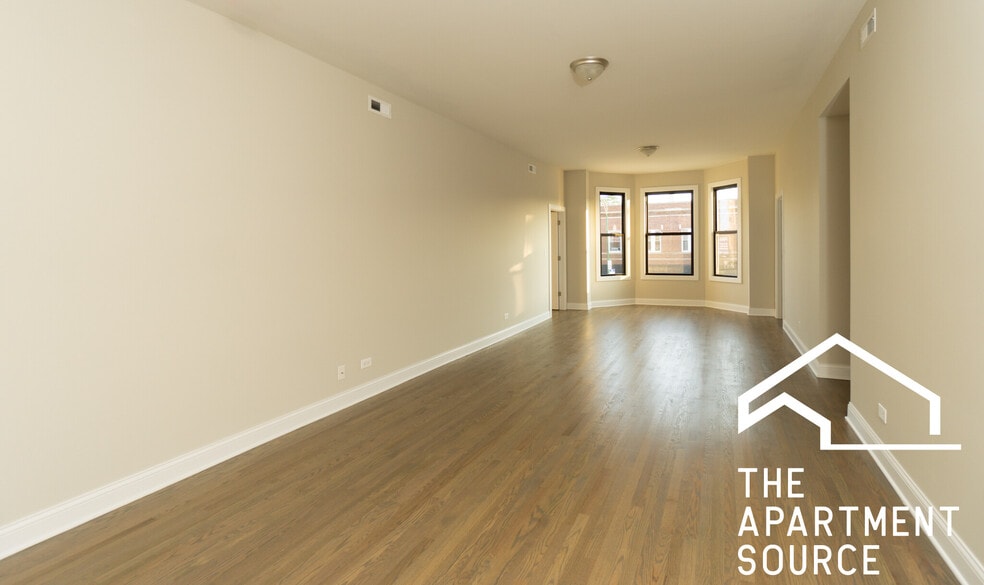 Building Photo - 3405 W Fullerton Ave