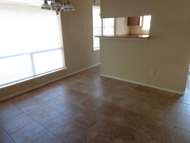 Building Photo - Affordable Duplex