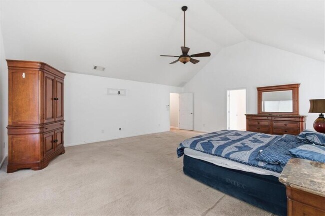 Building Photo - 345 Oxnard Cir SW