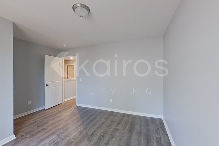 Building Photo - 2639 Provence Dr SE