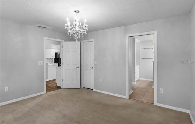 Building Photo - 3570 Manor Loop