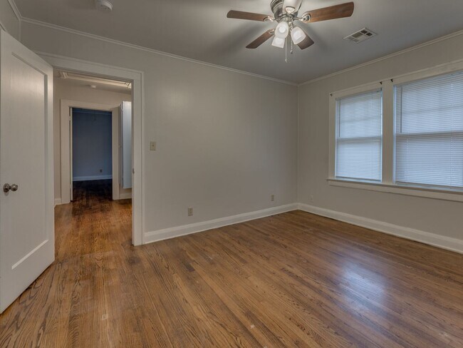 Building Photo - 3 Bedroom 2 Bath home in Shawnee!