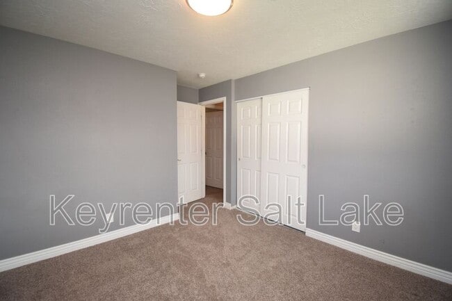 Building Photo - 6502 S 5180 W