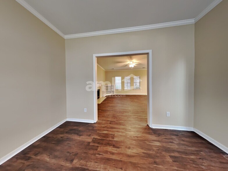 Building Photo - 2635 Planters Pointe Blvd