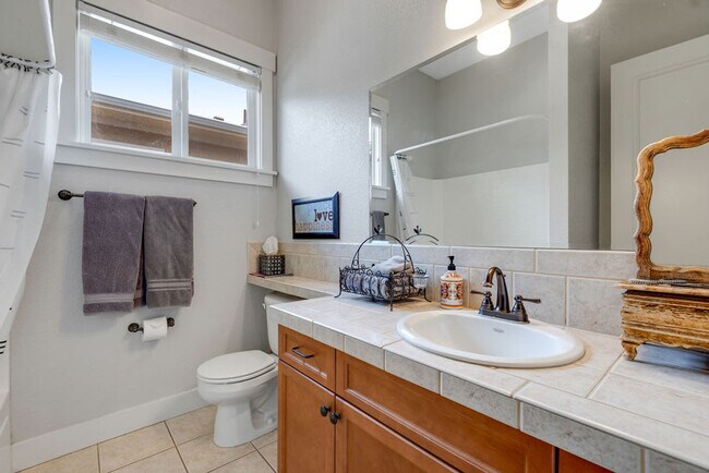 Building Photo - 3060 S Rookery Ln