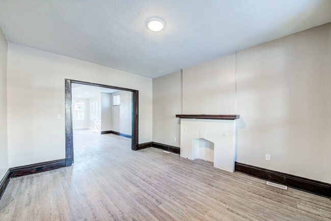 Building Photo - 426 Edgemont St