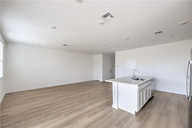 Building Photo - 11804 Waterbird Ave