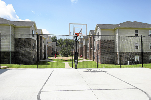 wolf-creek-apartments-500-n-caraway-rd-jonesboro-ar-72401-apartment