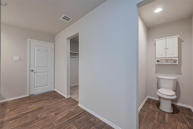 Building Photo - 15312 Timber Preserve Ln