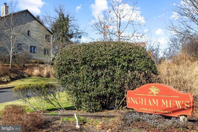 Building Photo - 64 Parchment Dr