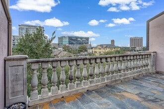 Building Photo - 1215 Rosedale St